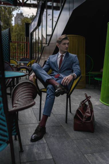 商人咖啡館商業(yè)城市街。戶外。專業(yè)經(jīng)理。辦公室。成功。男人西裝職