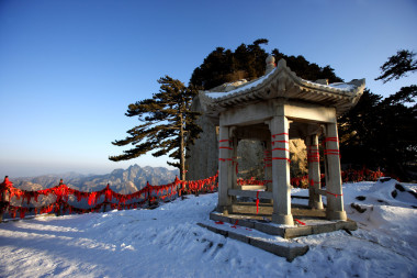 陜西華山董鋒馮婷與引鳳凰松