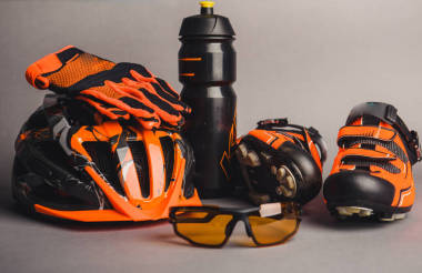 頭盔、 手套、 礦泉水瓶-自行車配件