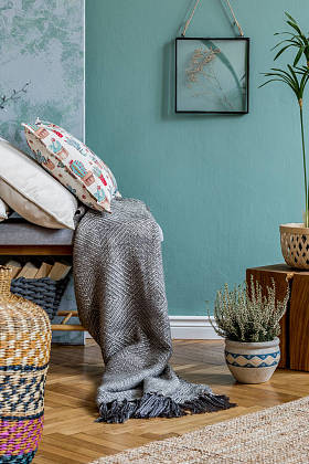 时尚和现代的客厅内部与优雅的配件家居装饰设计模型准备使用