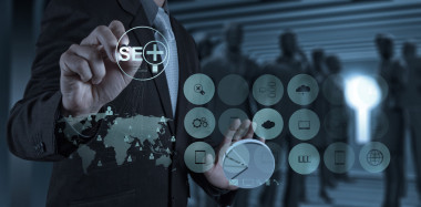 顯示搜索引擎搜索引擎優(yōu)化 seo 的商人手