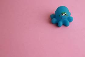 蓝色章鱼浴缸的儿童玩具