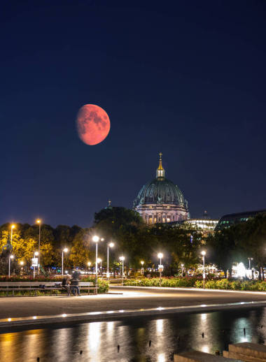 柏林的超級血月
