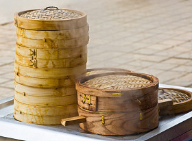 竹饺子蒸笼照片