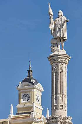 位于马德里市中心的哥伦布雕像纪念碑。 西班牙遗产