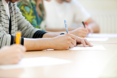 學(xué)生做筆記