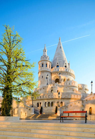 匈牙利布達佩斯的漁民堡壘，一大早