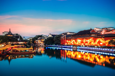 南京夫子庙在黄昏图片