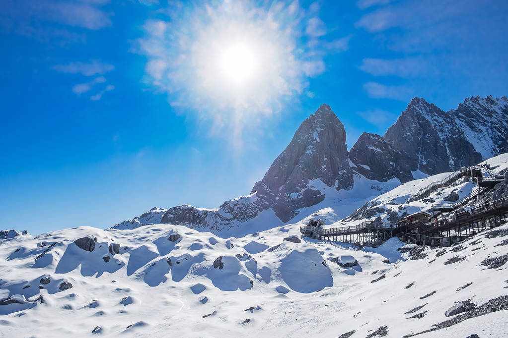 美丽的玉龙雪山或玉龙在中国的lang 美丽的玉龙雪山或玉龙在中国的lang