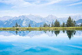 山湖景景观图片