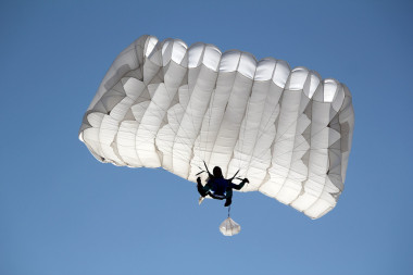 藍(lán)藍(lán)的天空極端體育飛將軍圖片