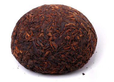 來(lái)自中國(guó)云南省的芳香黑色普洱茶茶