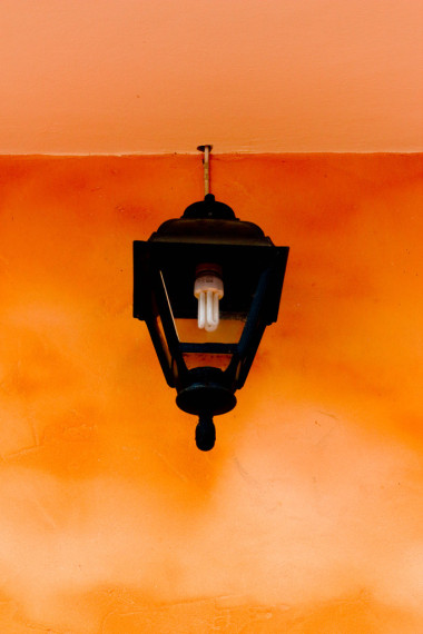 灯具陈年葡萄酒图片