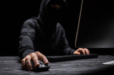 計算機鼠標(biāo)對黑客攻擊的選擇性焦點 