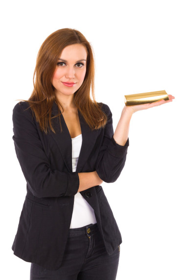 美丽的女子和金元宝