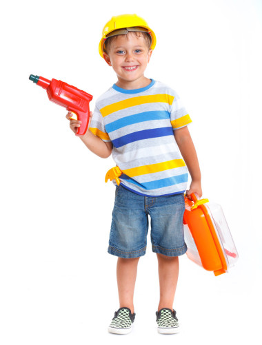 男孩戴上頭盔打在生成器中