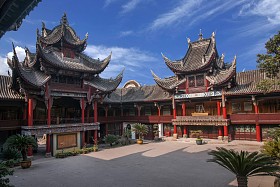 自贡盐博物馆庭院照片