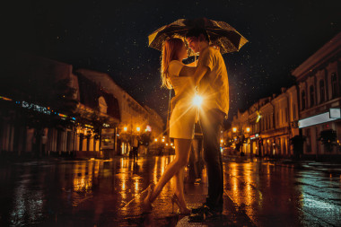 愛(ài)在雨中圖片