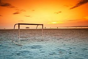 巴拉顿湖以非常漂亮的日落图片