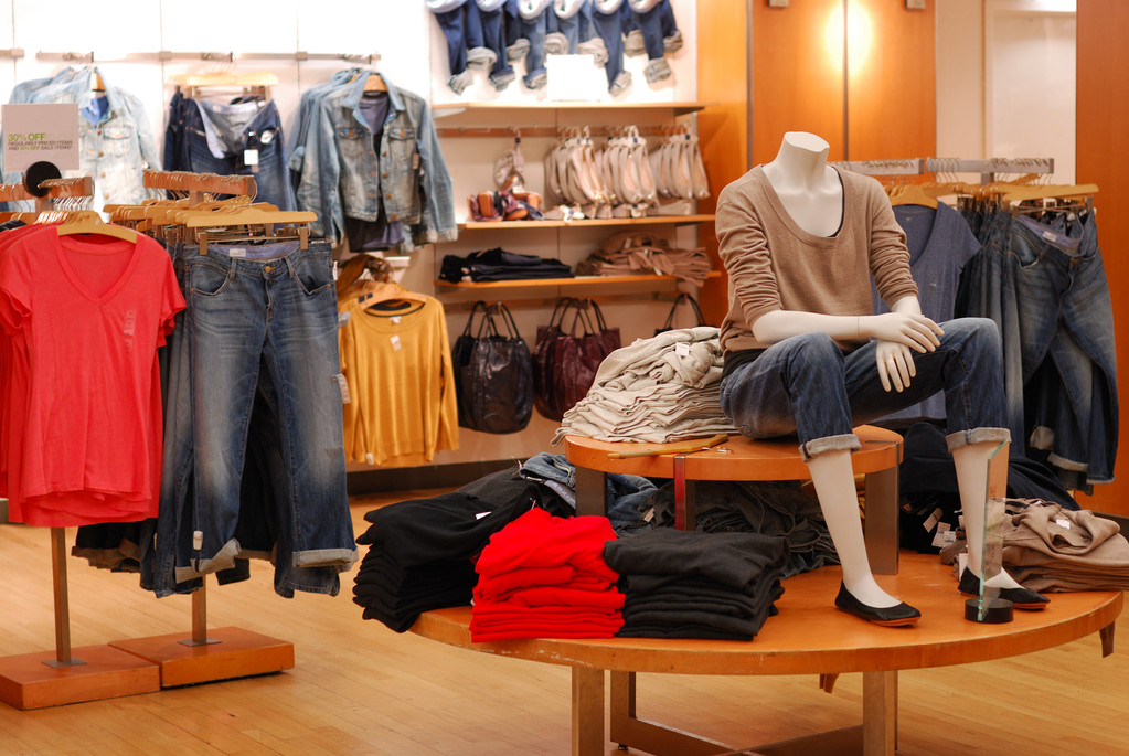 在因果服装店购物 在因果服装店购物