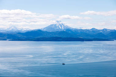 俄羅斯堪察加半島的Avacha灣世界上最大的海灣之一，能容納世界上任何船只