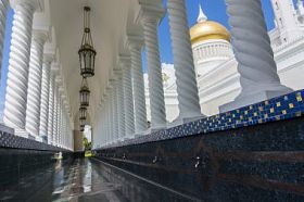 Bathing place Mosque Sultan Omar Ali Water Ministry Mosque in Bandar