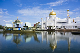 Bandar Seri Begawan (BSB), Nov brunei. 4: Masjid Sultan Omar Ali s
