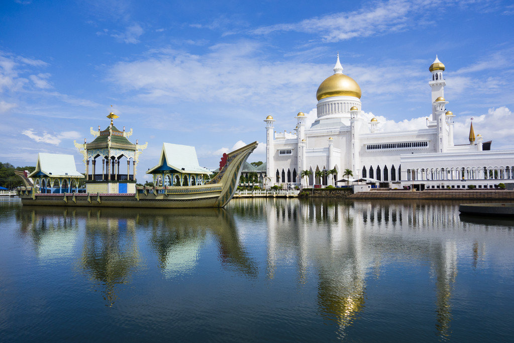 Bandar Seri Begawan (BSB), Nov brunei. 4: Masjid Sultan Omar Ali s