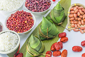 传统的中国米布丁图片