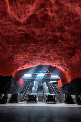 瑞典斯德哥尔摩美丽的地铁站图片