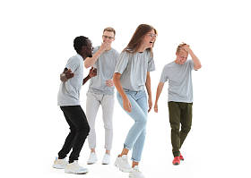 完全成长中。多姿多彩的年轻人群体