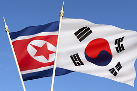 朝鲜和韩国的国旗照片