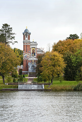 教堂在和平号空间站，白俄罗斯