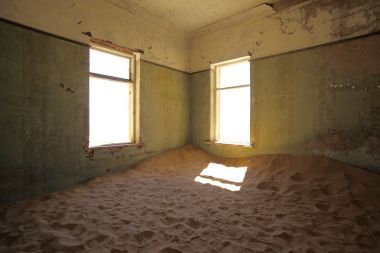 科爾芒斯科普鬼城里面圖片