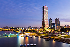 首尔在晚上图片