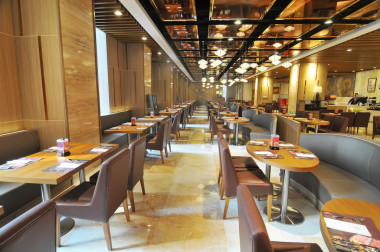 在自助餐廳圖片