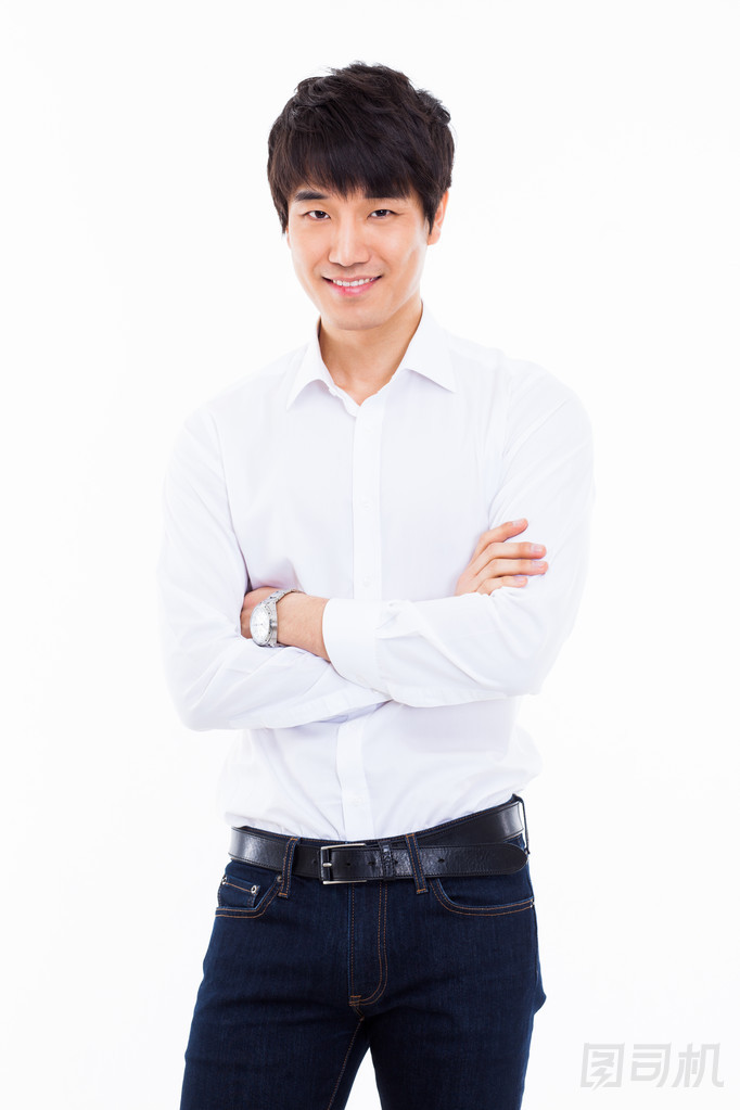 年輕男子帶著笑容圖片