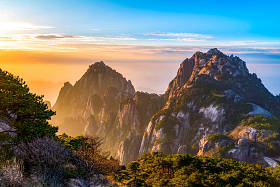 黄山秀丽的自然风光图片