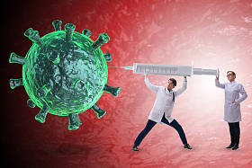 Coronavirus covid-19疫苗概念与医生和注射器