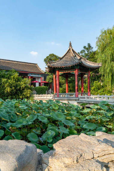 濟(jì)南市大明湖公園古建筑景觀圖片