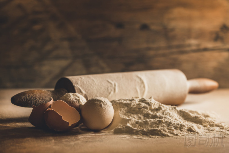 雞蛋、面粉蛋和面