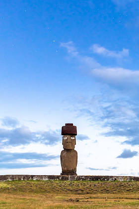 Easter Island, Moais in Ahu Vai Uri, Tahai Archaeological Complex, Rapa Nui National Park, Chile.页:1