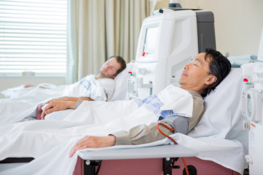 患者接受腎透析