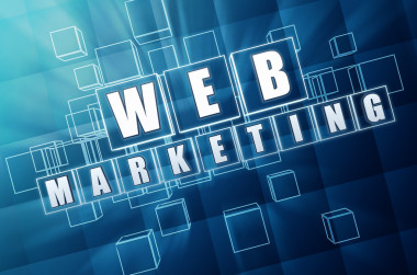 網(wǎng)絡(luò)營銷在藍(lán)色玻璃墊塊圖片