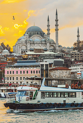 abendstimmung 是伊斯坦布尔的博斯普鲁斯海峡