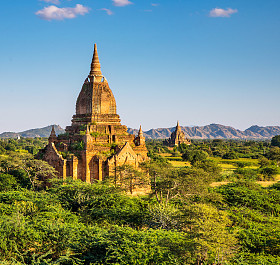 古塔在蒲甘图片