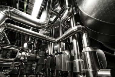 在工业中发现设备电缆和管道