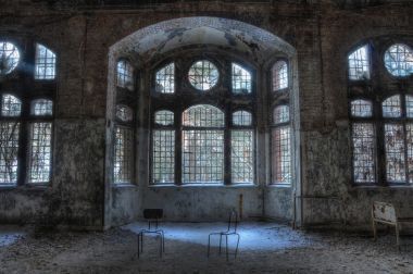 在 beelitz 的舊廢棄的療養(yǎng)院