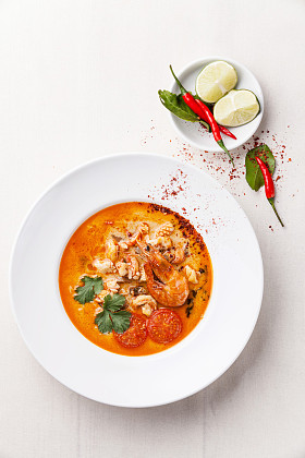 辛辣的泰国汤汤姆荫图片