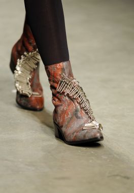 模型走在基督教 benner 展